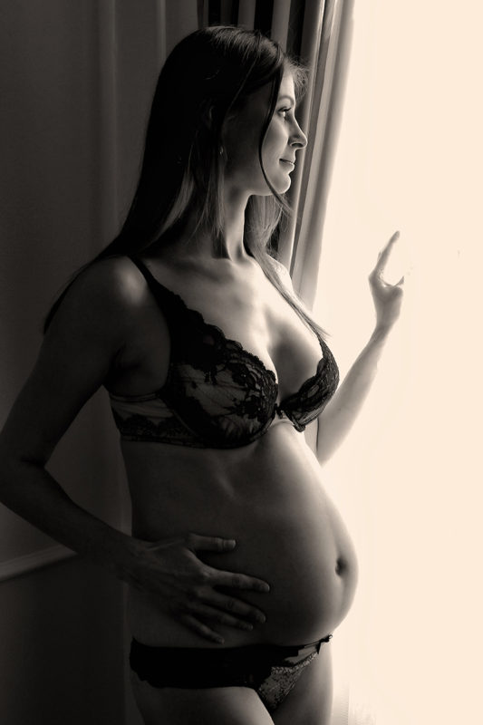 Boudoir gravid i lingeri